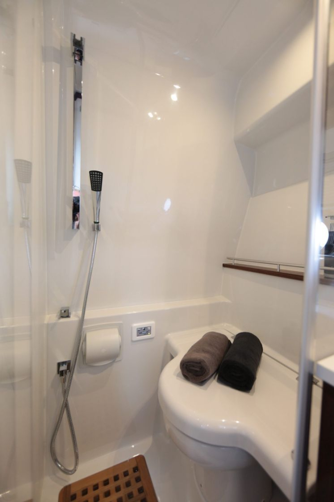 Купить катер grandezza 34 oc по цене . Низкие цены. Большой выбор. Доставка по всей России. Интернет-магазин в Москве. Только положительные отзывы!