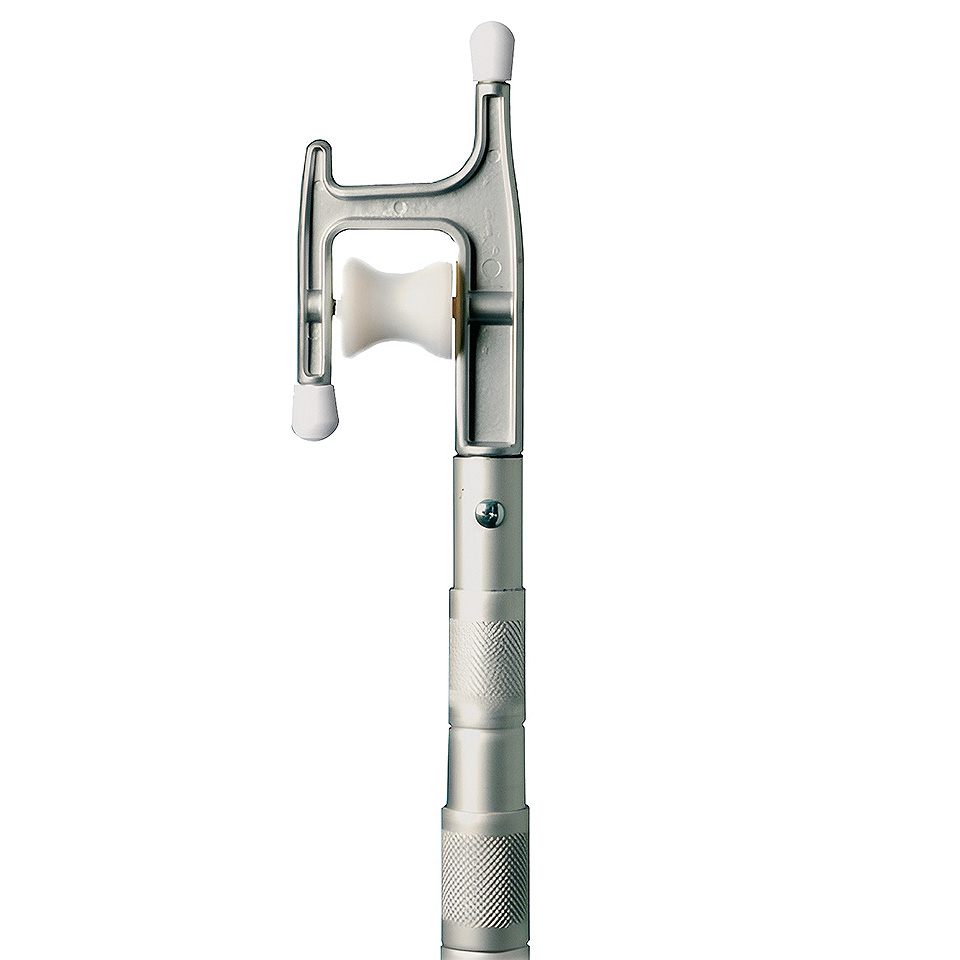 Купить трехсекционный телескопический багор, 105-245 см, с роликом по цене 8 343 р. Низкие цены. Большой выбор. Доставка по всей России. Интернет-магазин в Москве. Только положительные отзывы!