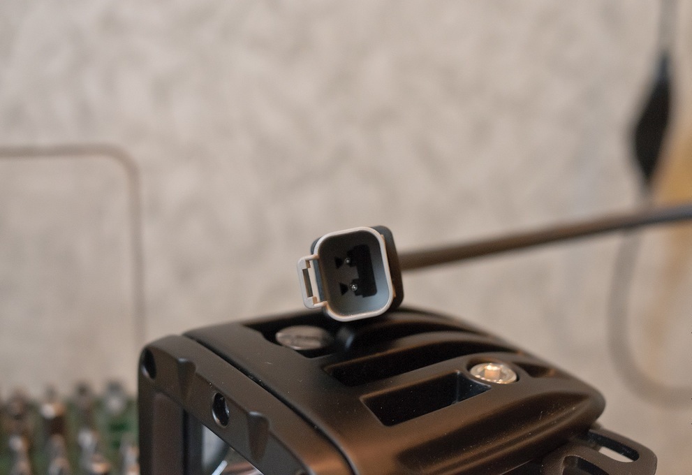 Купить aurora alo-k-2-e4t светодиодная фара по цене 4 490 р.. Низкие цены. Большой выбор. Доставка по всей России.  Интернет-магазин в Москве. Только положительные отзывы!