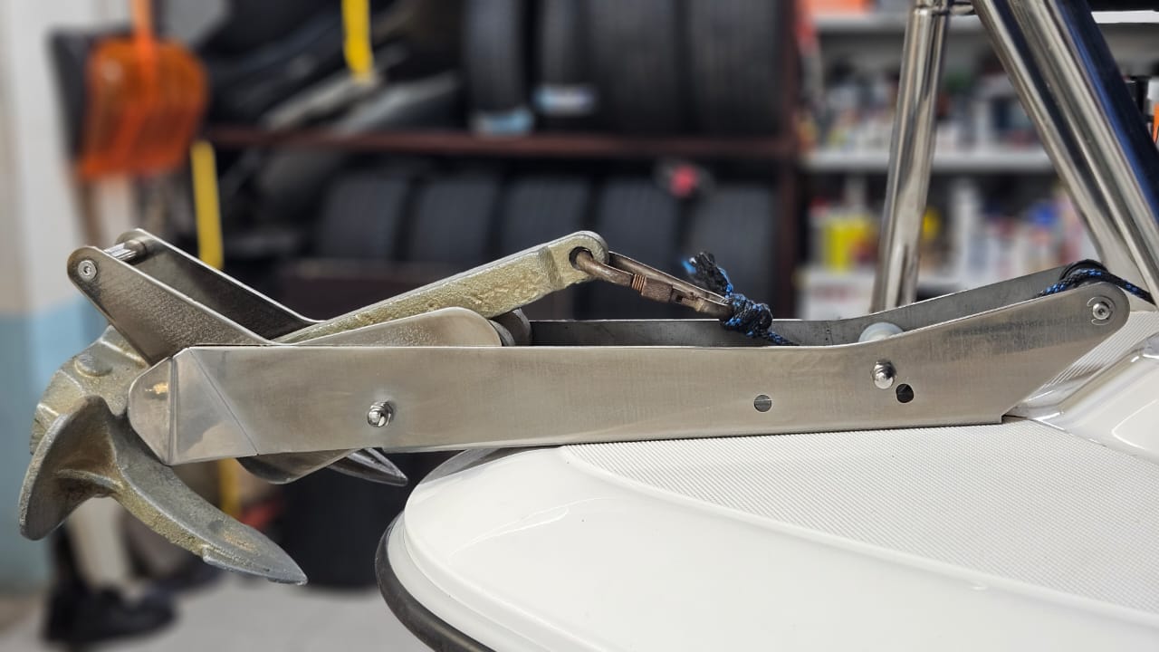 Купить роульс якорный нержавеющий спэв феникс 560 по цене 17 000 р. Низкие цены. Большой выбор. Доставка по всей России. Интернет-магазин в Москве. Только положительные отзывы!