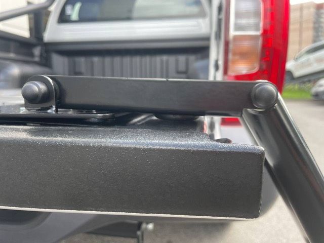 Лестница на кузов пикапа универсальная