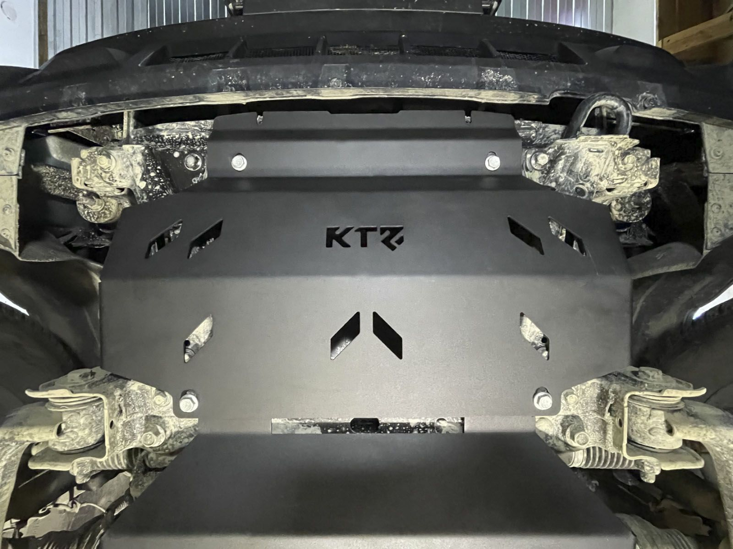 Защита радиатора TANK 400 2.0 АКПП 4WD 2025+ Сталь 3 мм KTZ