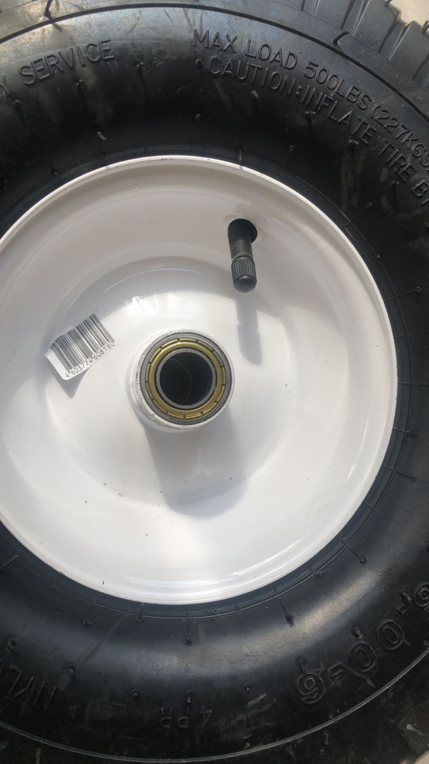 Колесо пневматическое с металлической ступицей 350 мм 15х6.00-6 для квадроцикла по низкой цене в Москве. Можете купить недорого и в наличии!Всего 1 600 р.