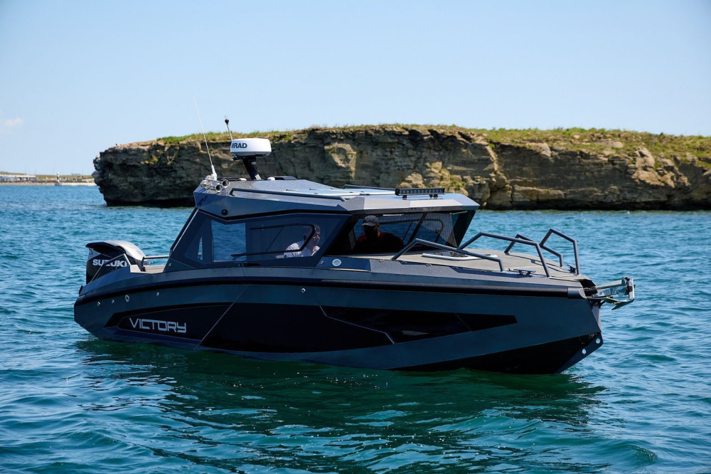 Купить катер victory a8 с мотором suzuki df325atx по цене . Низкие цены. Большой выбор. Доставка по всей России. Интернет-магазин в Москве. Только положительные отзывы!
