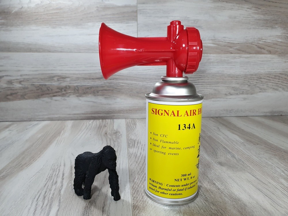 Купить сигнал воздушный горн большой 300 мл c11653 easterner по цене  Низкие цены. Большой выбор. Доставка по всей России. Интернет-магазин в Москве. Только положительные отзывы!