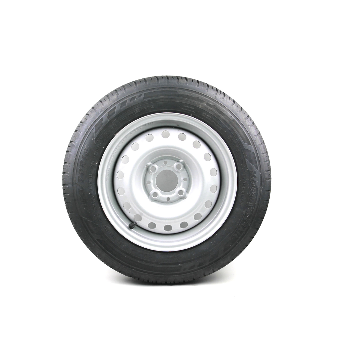 Купить колесо прицепа 165/70r13 кама нк-244 79n с диском trebl 42b29c 5x13 4x98 et29 d60.1 silver по цене 4 900 р.. Низкие цены. Большой выбор. Доставка по всей России. Интернет-магазин в Москве. Только положительные отзывы!