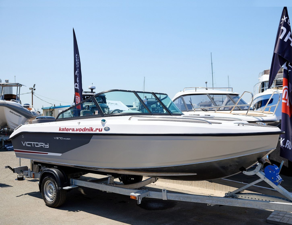 Купить катер victory 570 cruiser с мотором suzuki df140btl по цене . Низкие цены. Большой выбор. Доставка по всей России. Интернет-магазин в Москве. Только положительные отзывы!