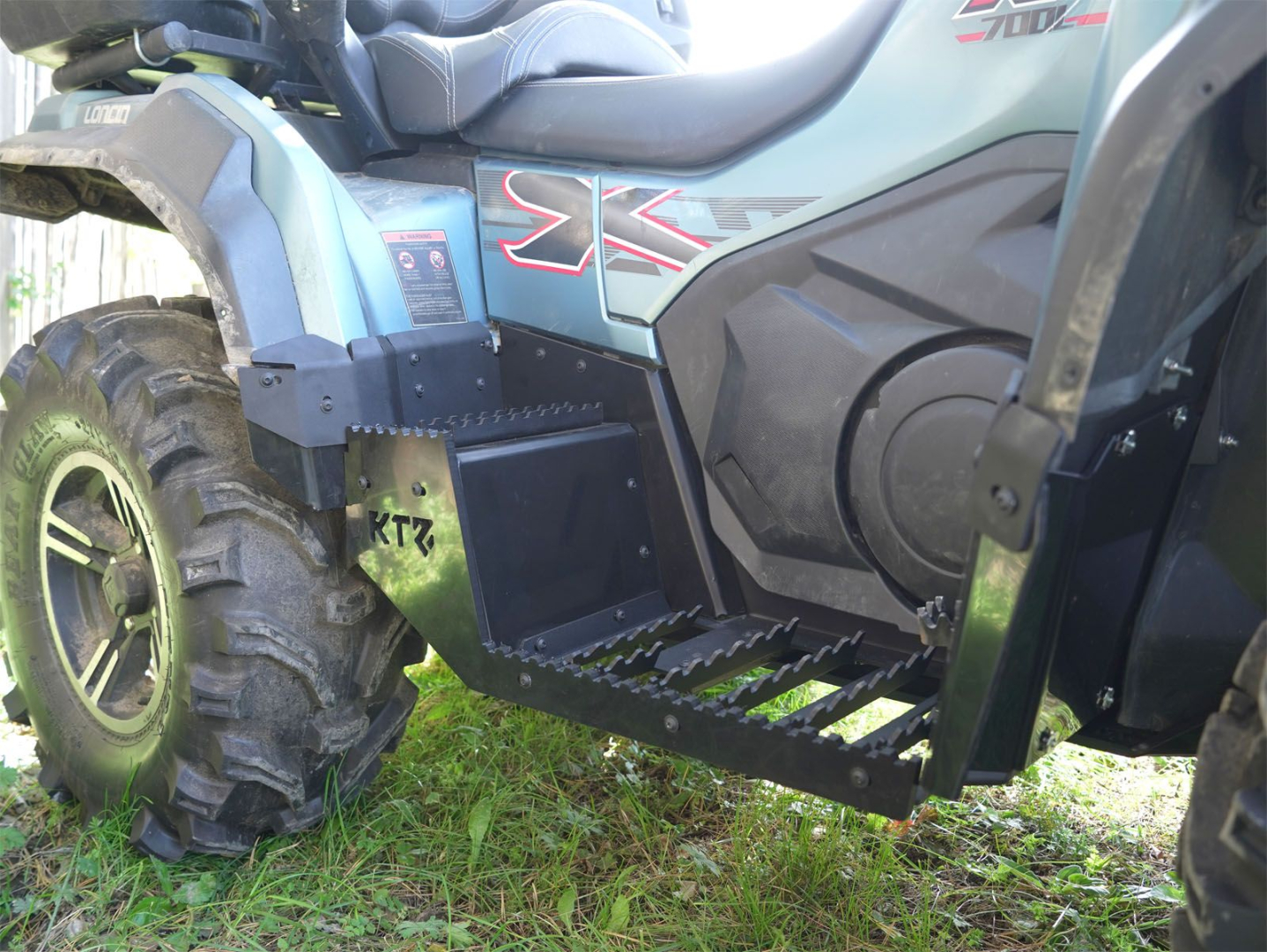 Купить подножки ktz для квадроцикла loncin xwolf 700l версия спорт по цене 30 900 р.. Низкие цены. Большой выбор. Доставка по всей России.  Интернет-магазин в Москве. Только положительные отзывы!