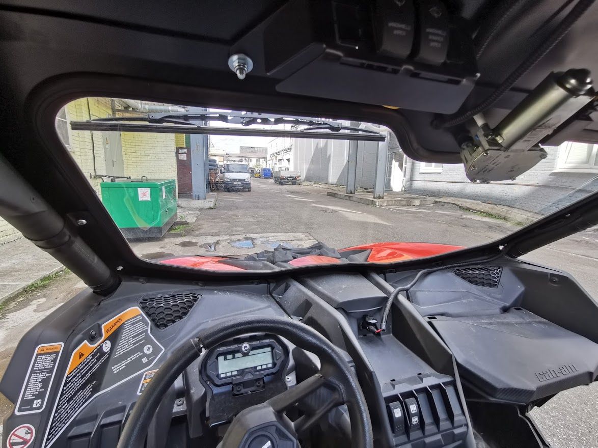 Купить лобовое стекло can-am brp maverick x3 по цене 63 840 р.. Низкие цены. Большой выбор. Доставка по всей России.  Интернет-магазин в Москве. Только положительные отзывы!