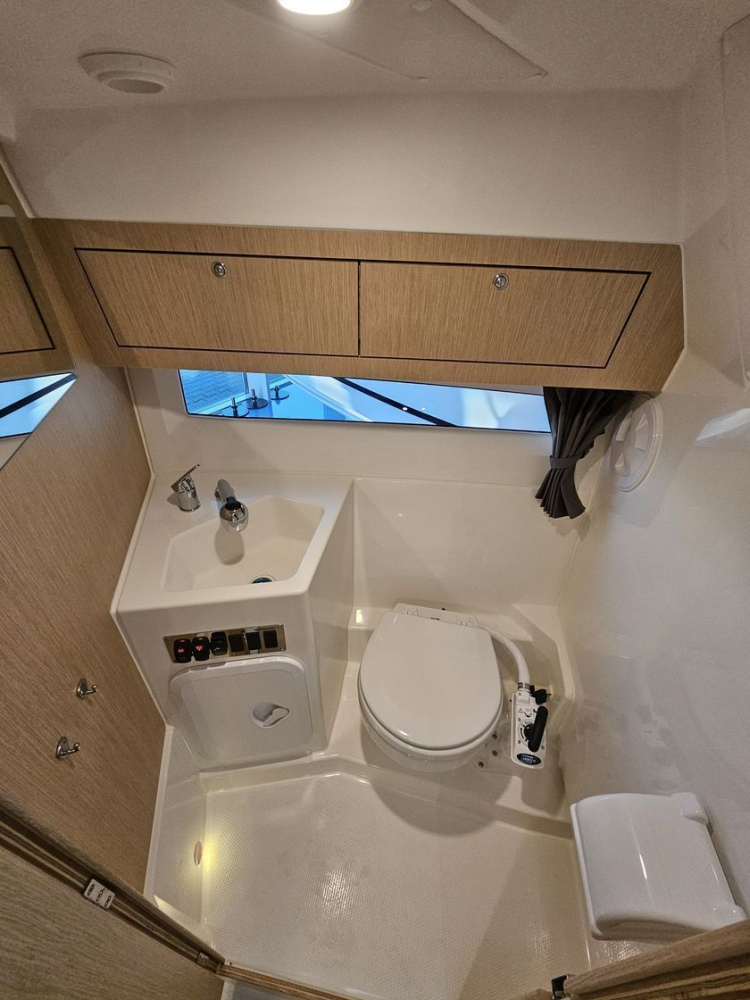 Купить катер parker 790 explorer с мотором 300 по цене . Низкие цены. Большой выбор. Доставка по всей России. Интернет-магазин в Москве. Только положительные отзывы!