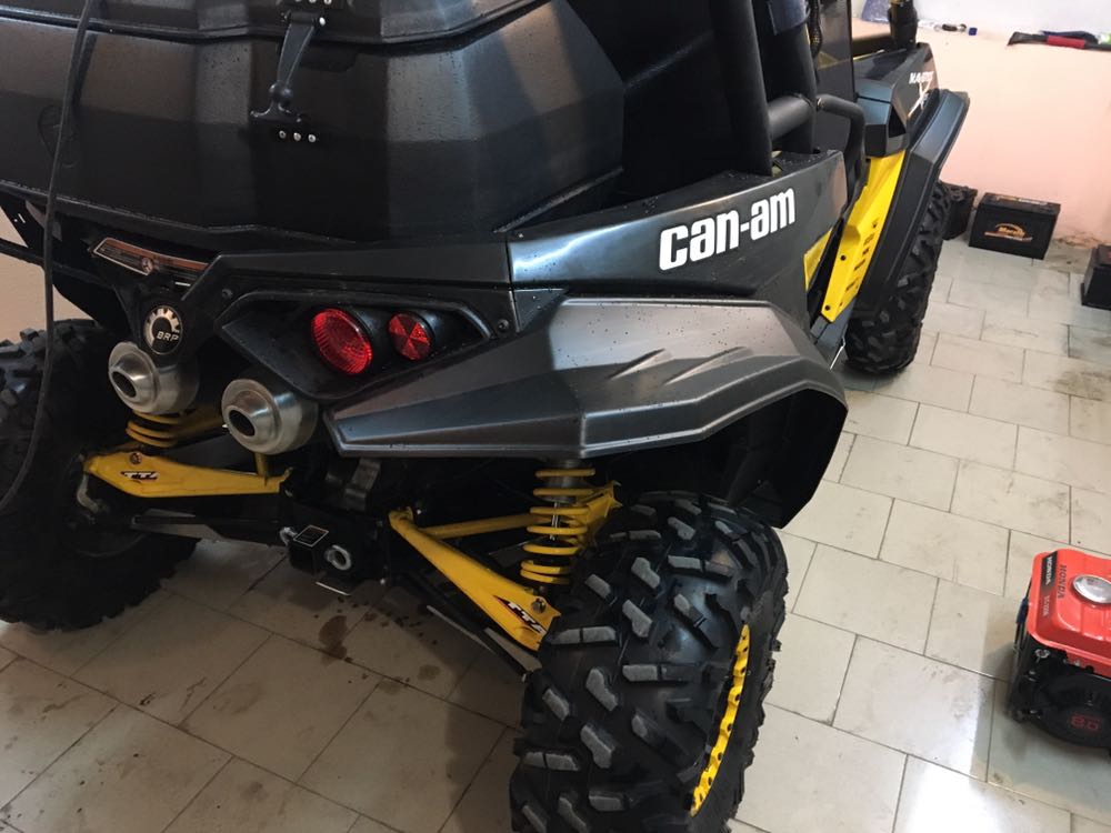 Купить расширители арок (крыльев) крыльев brp maverick 1000 xmr по цене 11 700 р.. Низкие цены. Большой выбор. Доставка по всей России.  Интернет-магазин в Москве. Только положительные отзывы!