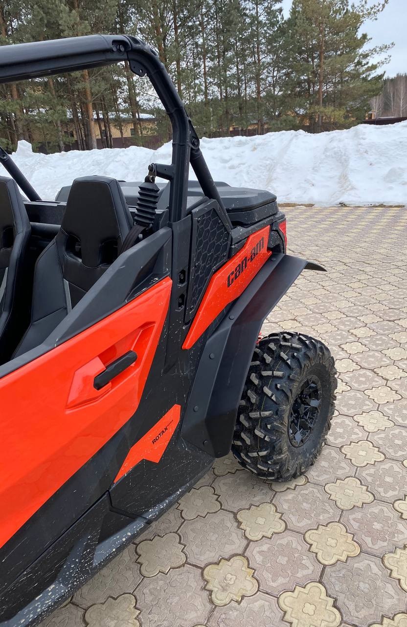 Купить расширители колесных арок (крыльев) brp maverick trail по цене 15 350 р.. Низкие цены. Большой выбор. Доставка по всей России.  Интернет-магазин в Москве. Только положительные отзывы!