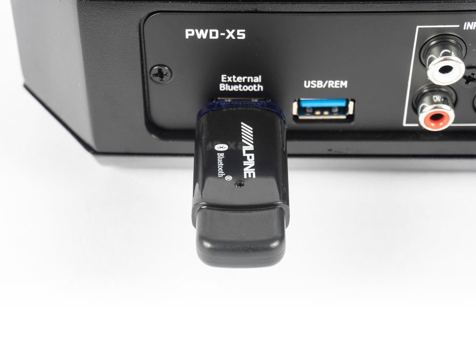 Автомобильный процессор-сабвуфер ALPINE PWD-X5