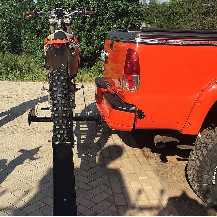 Площадка для перевозки мотоциклов на фаркопе машины до 180 кг (мотохвост) для квадроцикла по низкой цене в Москве. Можете купить недорого и в наличии!Всего 