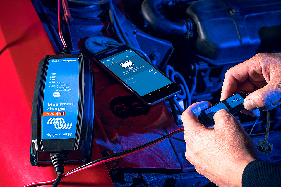 Купить зарядное устройство blue smart ip65 charger 10а по цене  Низкие цены. Большой выбор. Доставка по всей России. Интернет-магазин в Москве. Только положительные отзывы!
