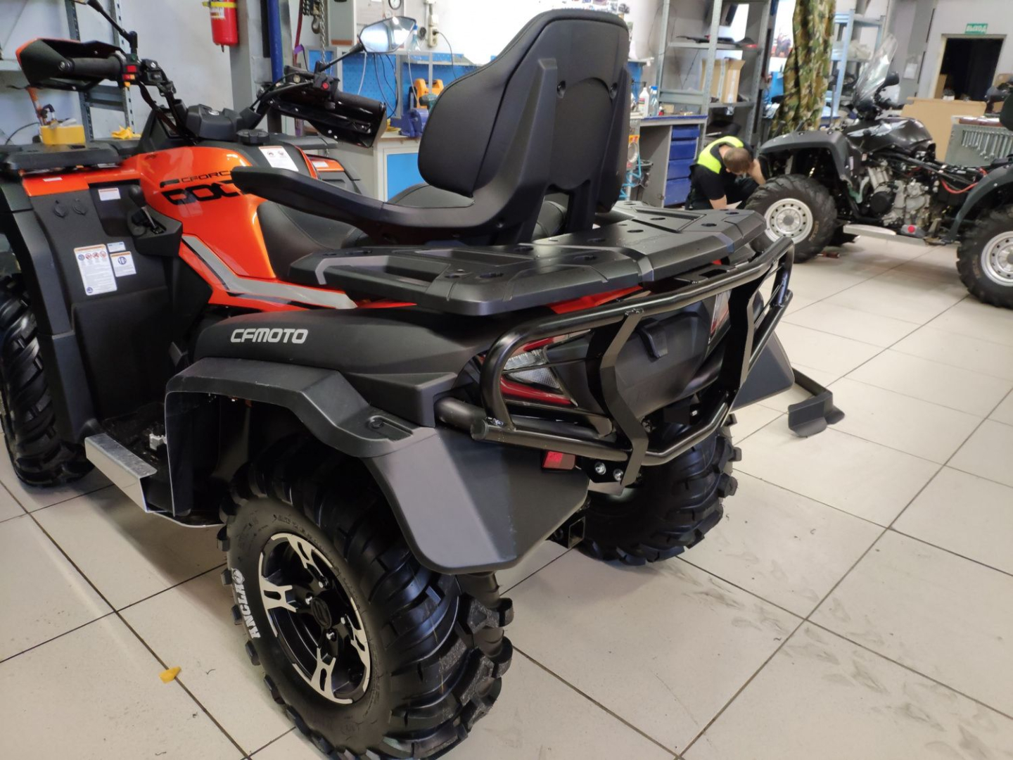 Купить расширители колесных арок цф force 600 по цене 7 200 р.. Низкие цены. Большой выбор. Доставка по всей России.  Интернет-магазин в Москве. Только положительные отзывы!