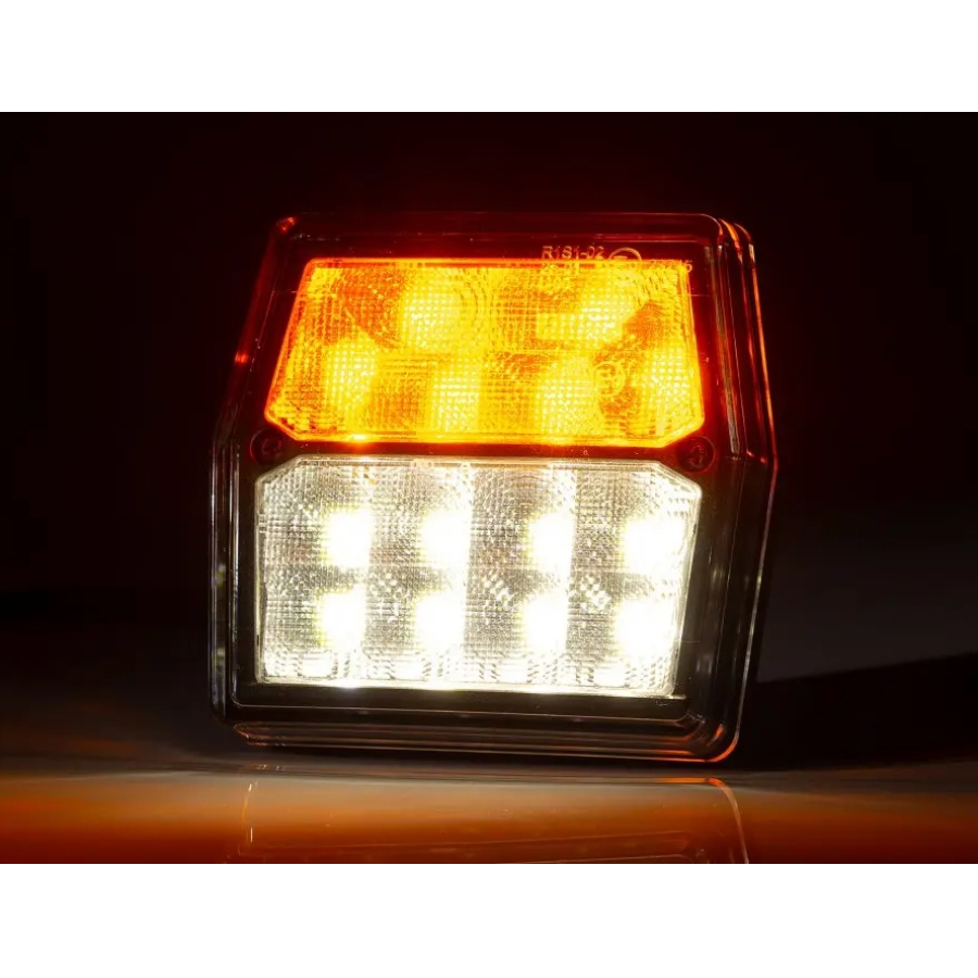 Купить передний фонарь fristom ft-225 led bajonet указатель поворота с габаритным огнем 2-функциональный светодиодный по цене . Низкие цены. Большой выбор. Доставка по всей России. Интернет-магазин в Москве. Только положительные отзывы!