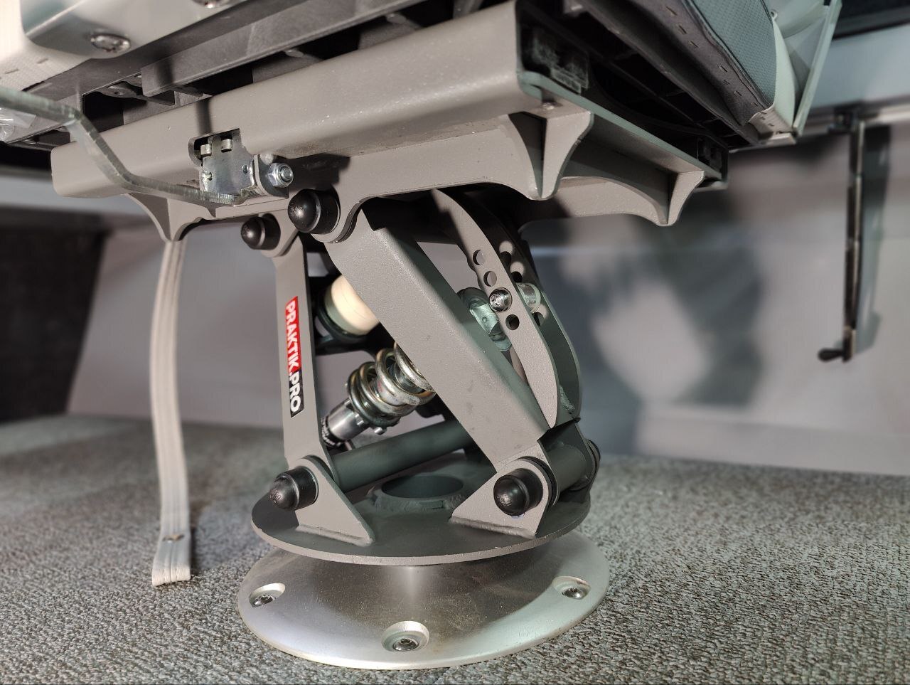 Купить амортизационная стойка быстросъёмная со слайдером практик 200sq v2 катер лодку по цене 17 700 р. Низкие цены. Большой выбор. Доставка по всей России. Интернет-магазин в Москве. Только положительные отзывы!