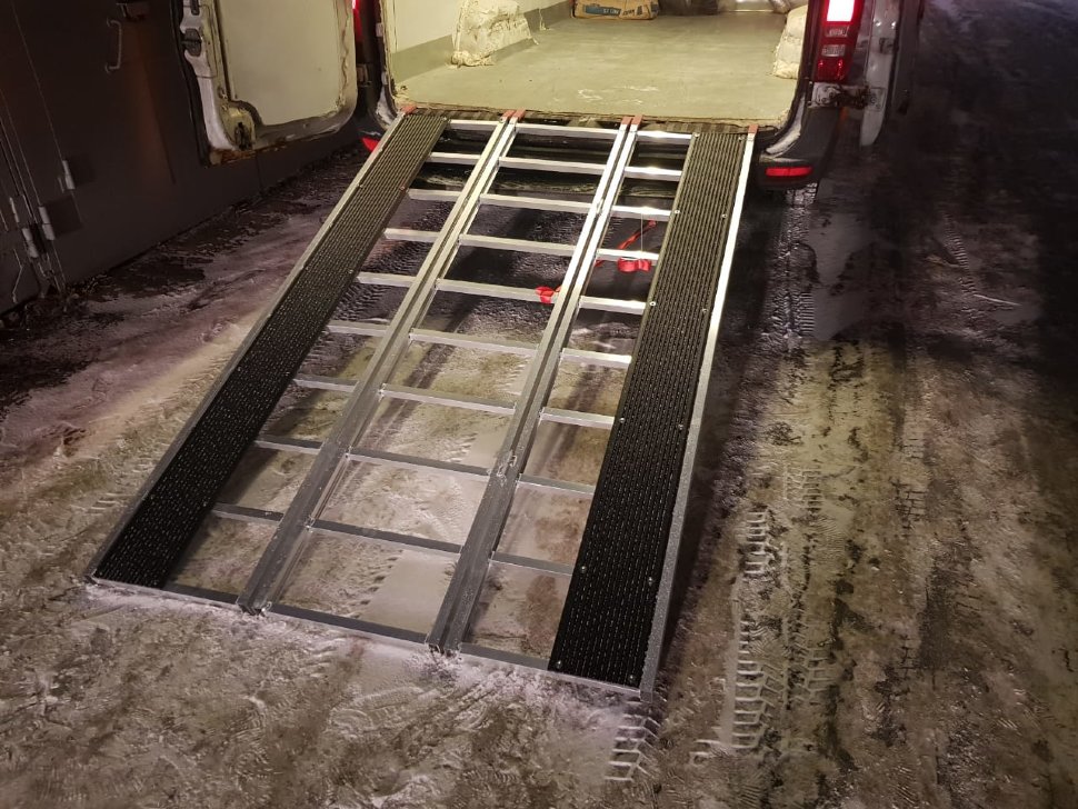 Купить сходни трапы аппарели для снегохода и квадроцикла 610 по цене 33 000 р.. Низкие цены. Большой выбор. Доставка по всей России. Интернет-магазин в Москве. Только положительные отзывы!