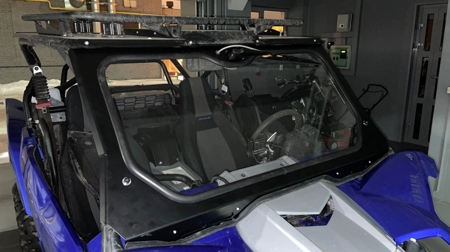 Купить лобовое стекло yamaha yxz1000 2019- по цене 59 280 р.. Низкие цены. Большой выбор. Доставка по всей России.  Интернет-магазин в Москве. Только положительные отзывы!