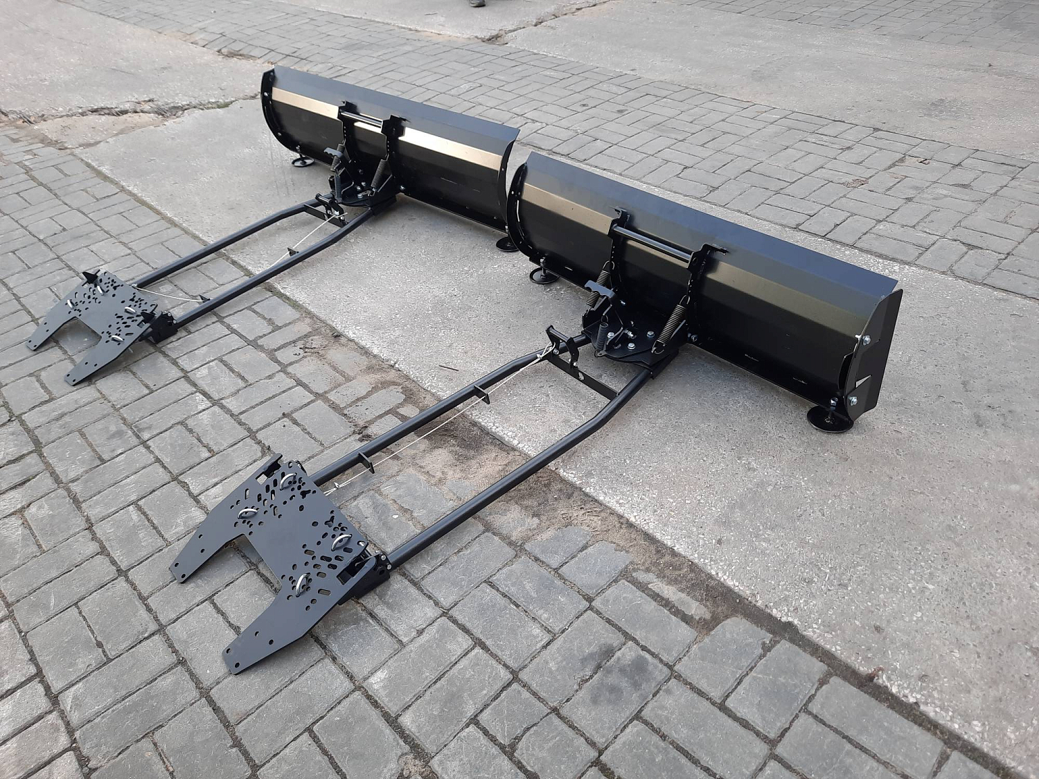 Купить снегоотвал отвал ковш для atv квадроцикла быстросъемный gorilla 120 по цене 17 500 р.. Низкие цены. Большой выбор. Доставка по всей России.  Интернет-магазин в Москве. Только положительные отзывы!