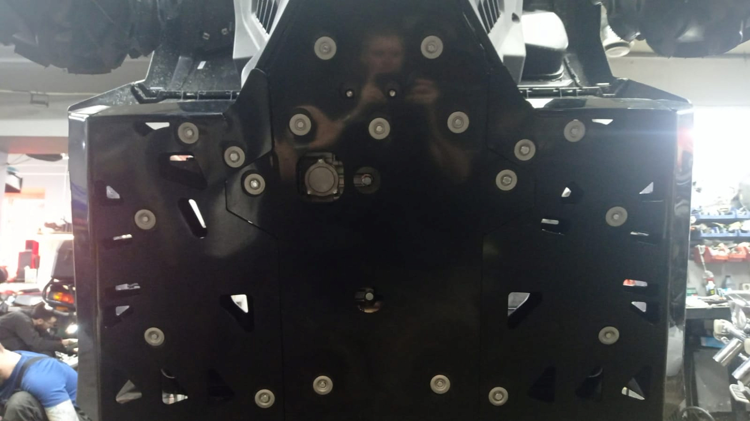 Купить пластиковая защита днища цф 800/1000 new (2023-) 17.1.10.р по цене 23 500 р.. Низкие цены. Большой выбор. Доставка по всей России.  Интернет-магазин в Москве. Только положительные отзывы!