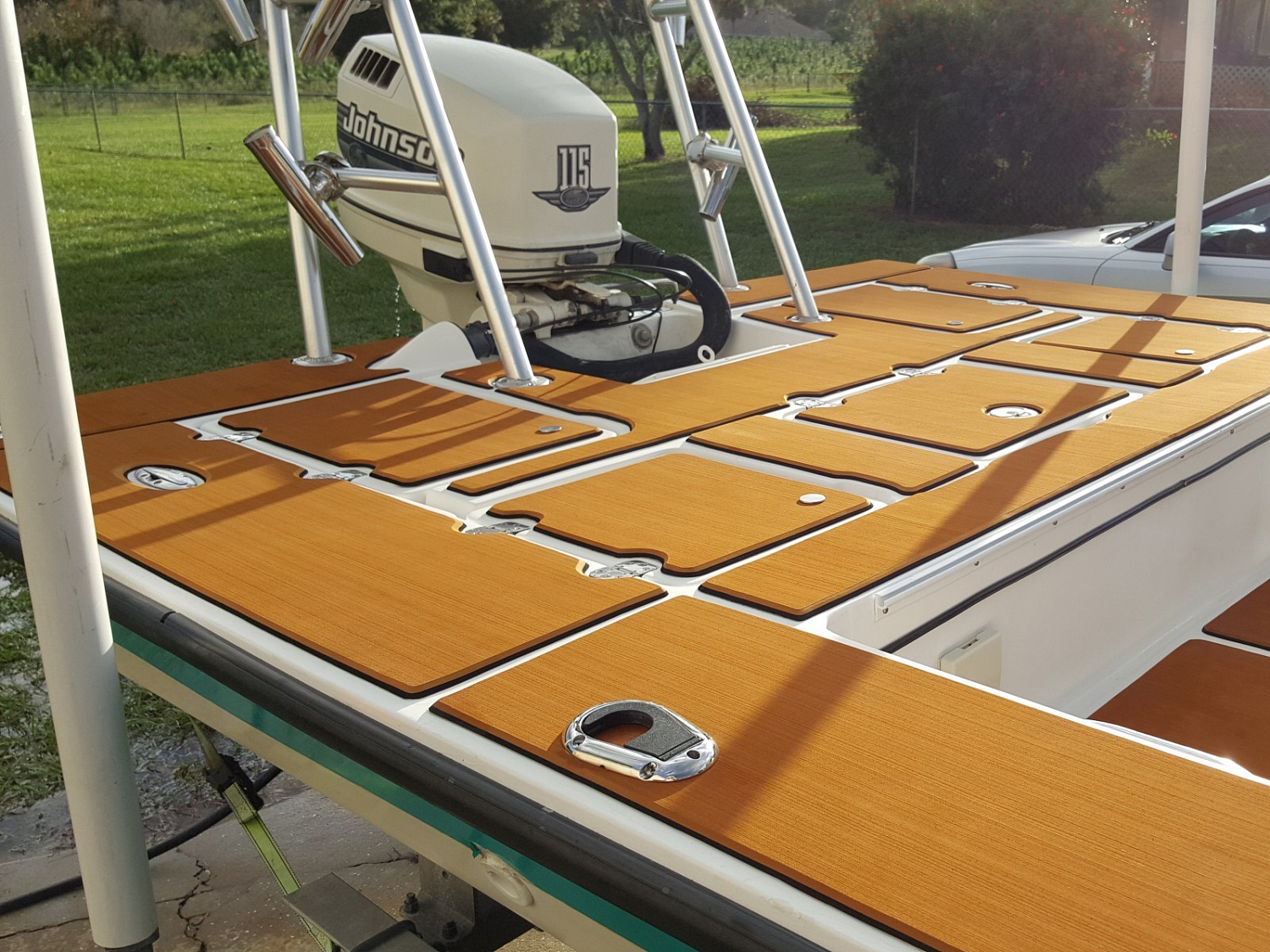 Купить нескользящее палубное покрытие "eva-teak" по цене  Низкие цены. Большой выбор. Доставка по всей России. Интернет-магазин в Москве. Только положительные отзывы!